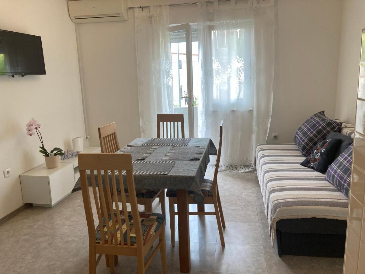 Ferienwohnung App Goga Umag Exterior foto